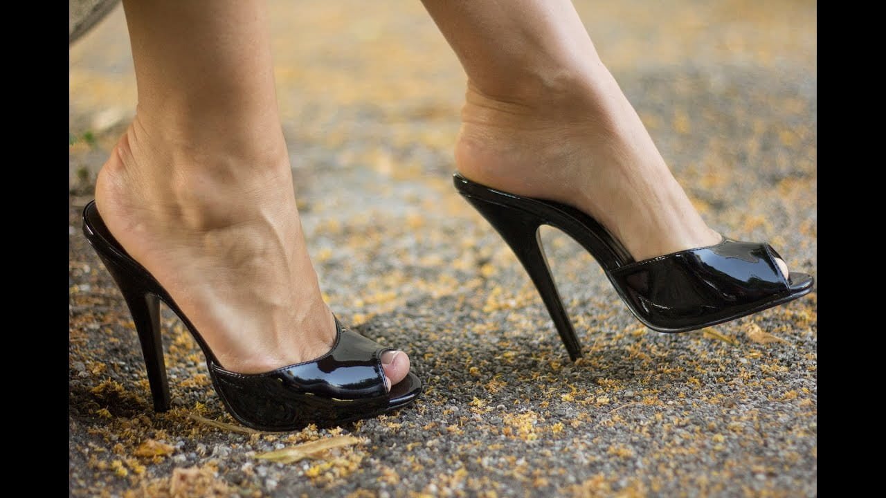 Heel-Toe Walk - bestknock.com - Top 10 Balance Exercises for Seniors at Home