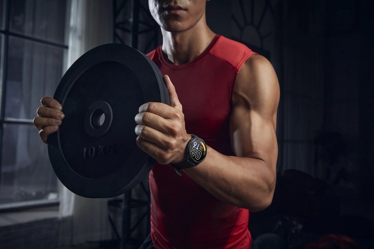 Plate Front Raise - Shoulder Exercises - bestknock.com