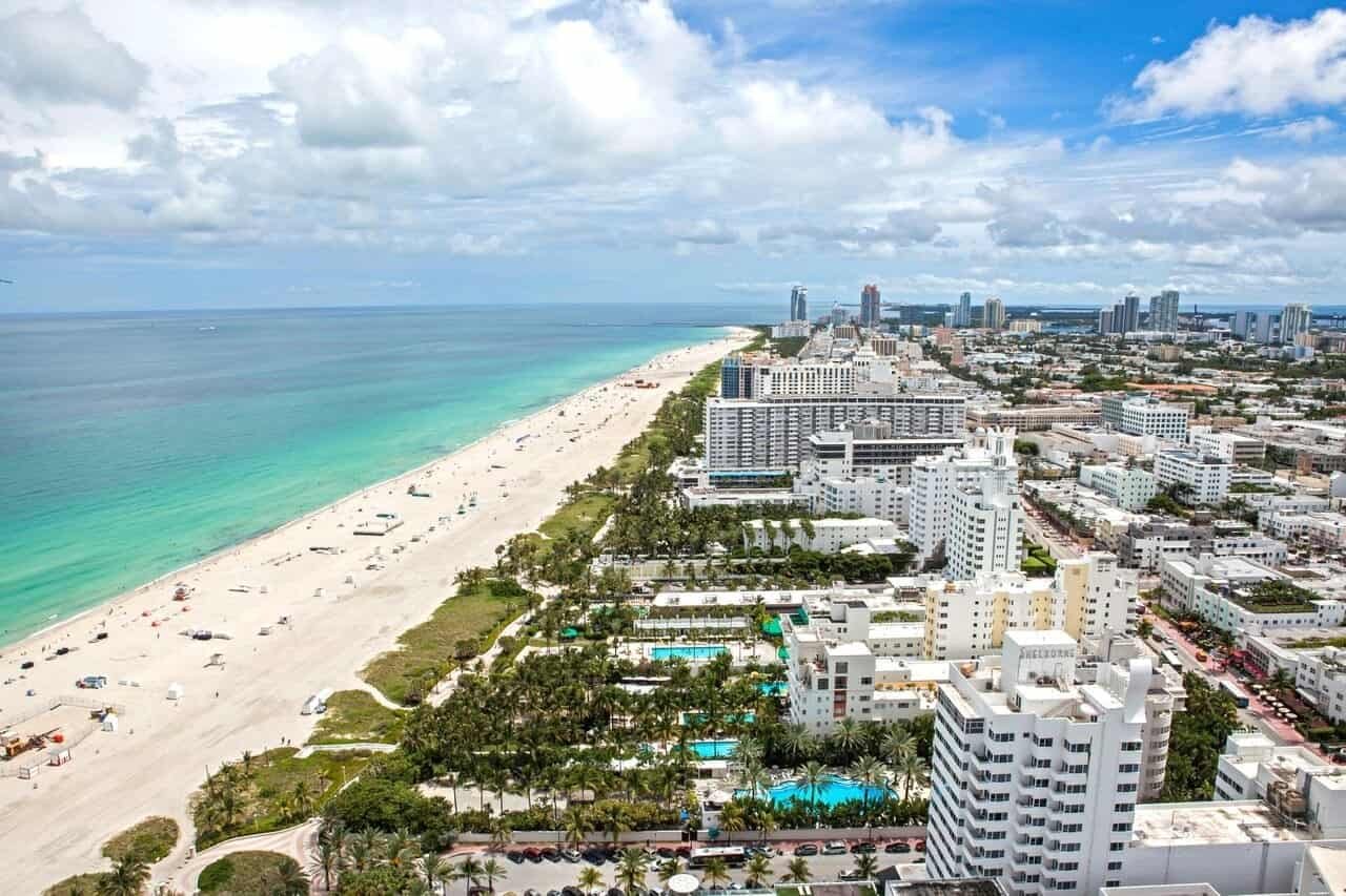 South Beach (SoBe) - bestknock.com - Best Beaches in Miami