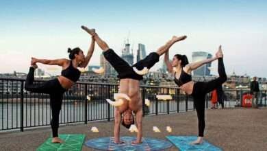 Yoga Poses For Three People - bestknock.com