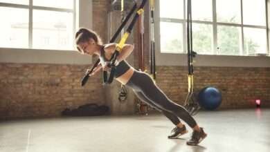 The Best 5 TRX Back Exercises That You Can Do Anywhere - bestknock.com